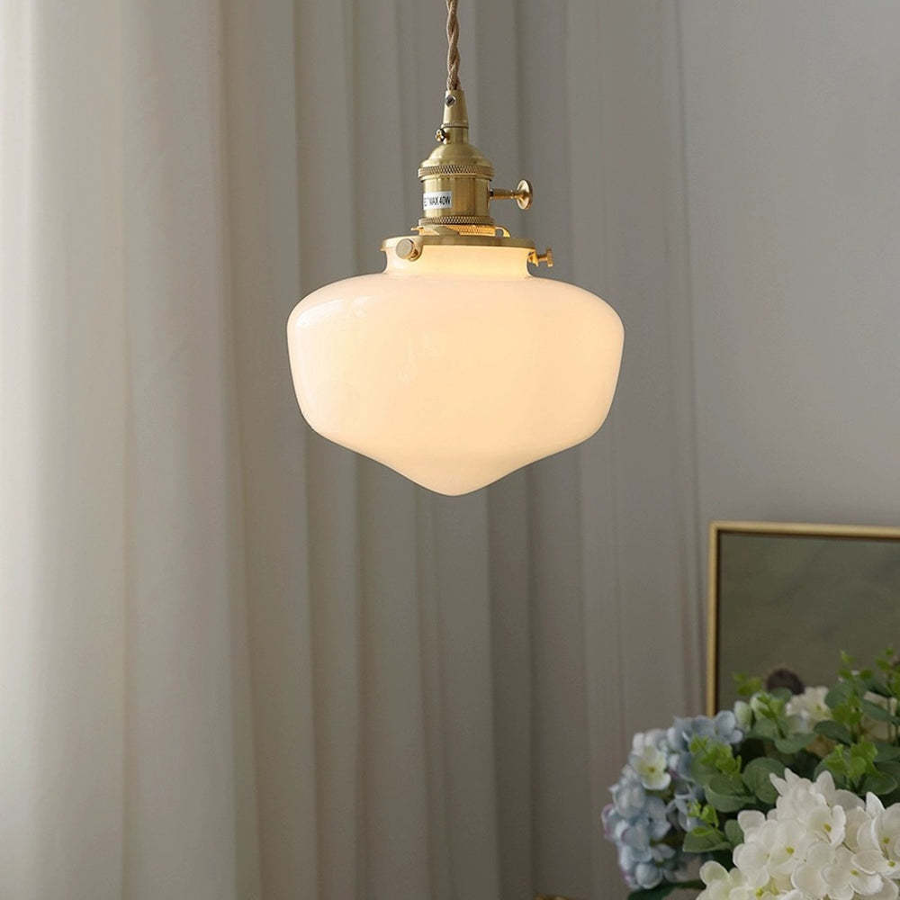 RetroLuxe – Elegant pendellampa med klassisk industriell charm