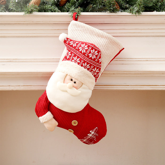 Trivhem Stor stickad julstrumpa med tomte eller snögubbe
