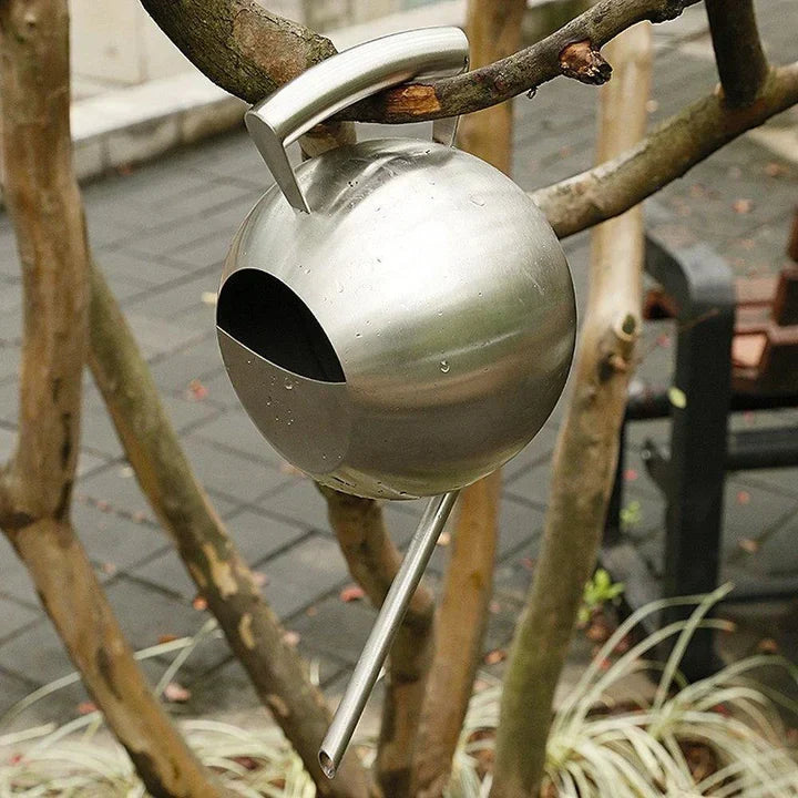 PlantFlow – Slim sfärisk vattenkanna perfekt för känsliga växter