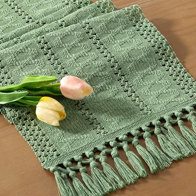 Boho Macrame-bordslöpare – Rustik bomulls- och linnedekor med tofsar