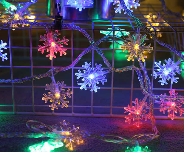 LED snöflingor ljusslinga för inomhus och utomhus – Dekorativ belysning med varmvit eller färgglad ljus