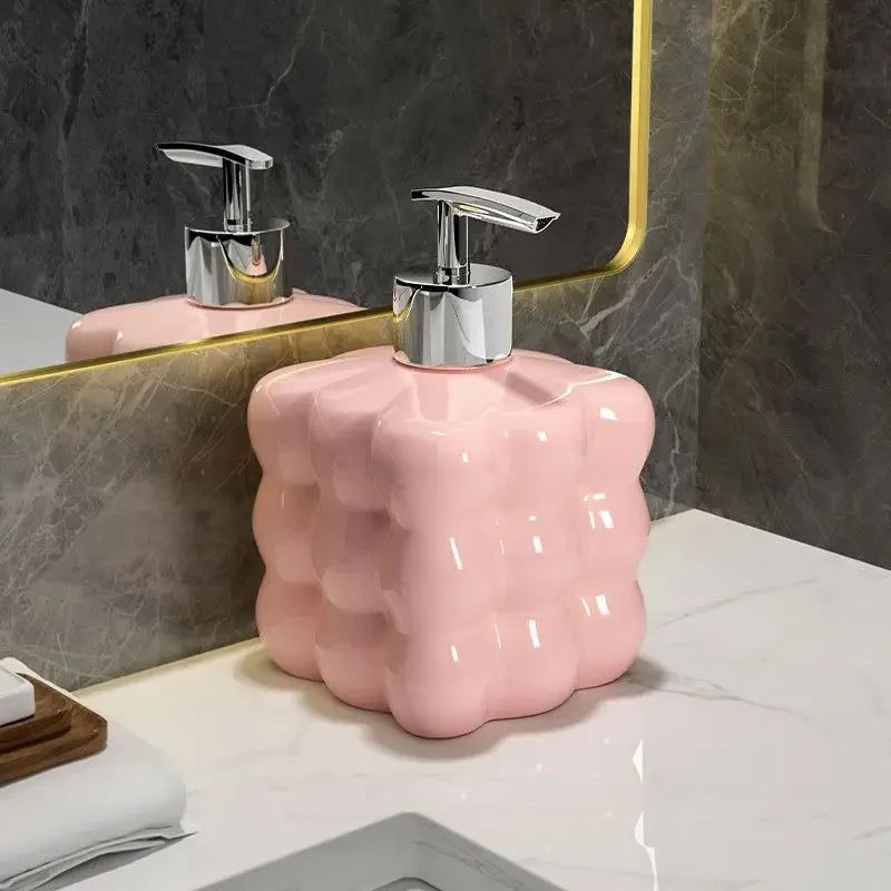 Carvallo – Lyxig tvålpump med lekfull design för badrum och kök
