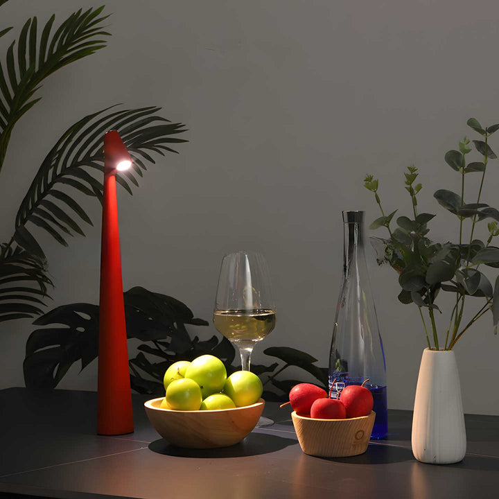 Carvallo – Elegant Dimbara Bordslampa med Raffinerad Elegans