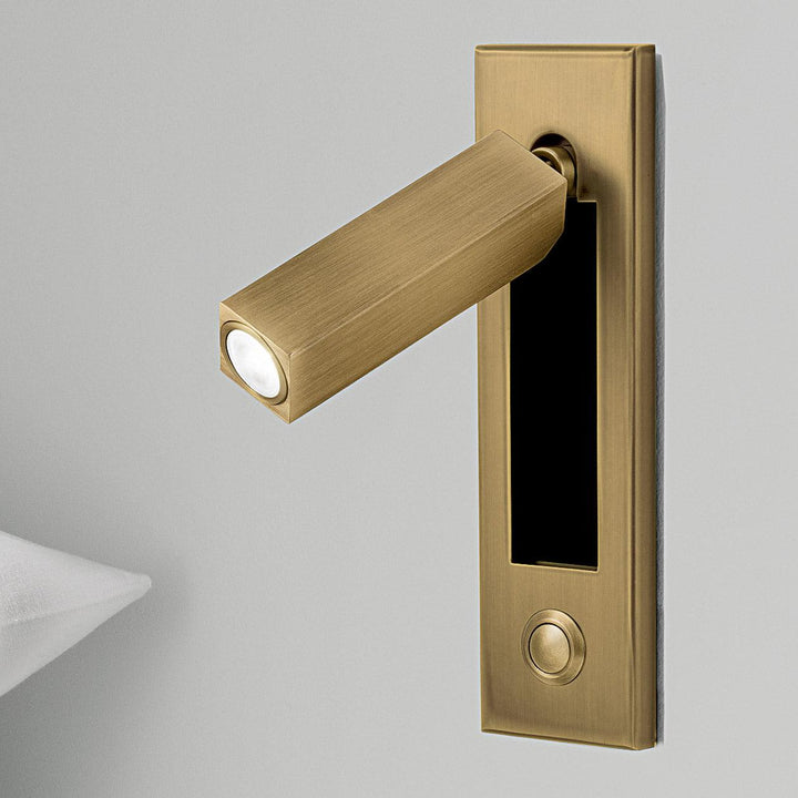 Modern inbyggd sänglampa med LED-ljus