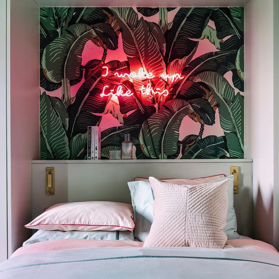 Modern inbyggd sänglampa med LED-ljus