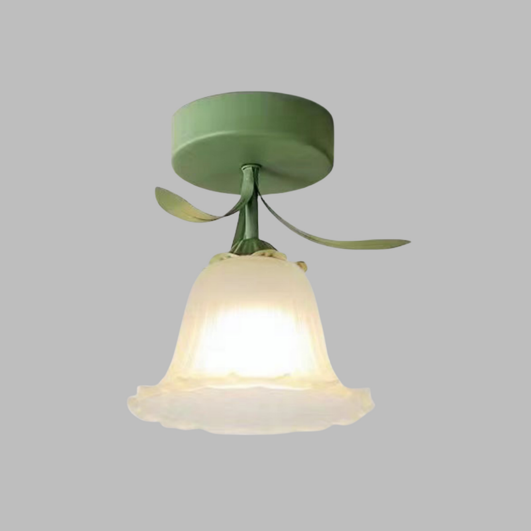 Taklampa med blommönstrad glasdiffusor
