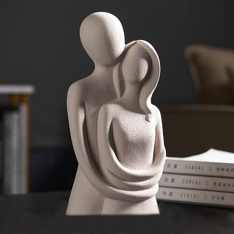 Carvallo – Keramisk Staty av Evig Kärlek med Modern Elegans