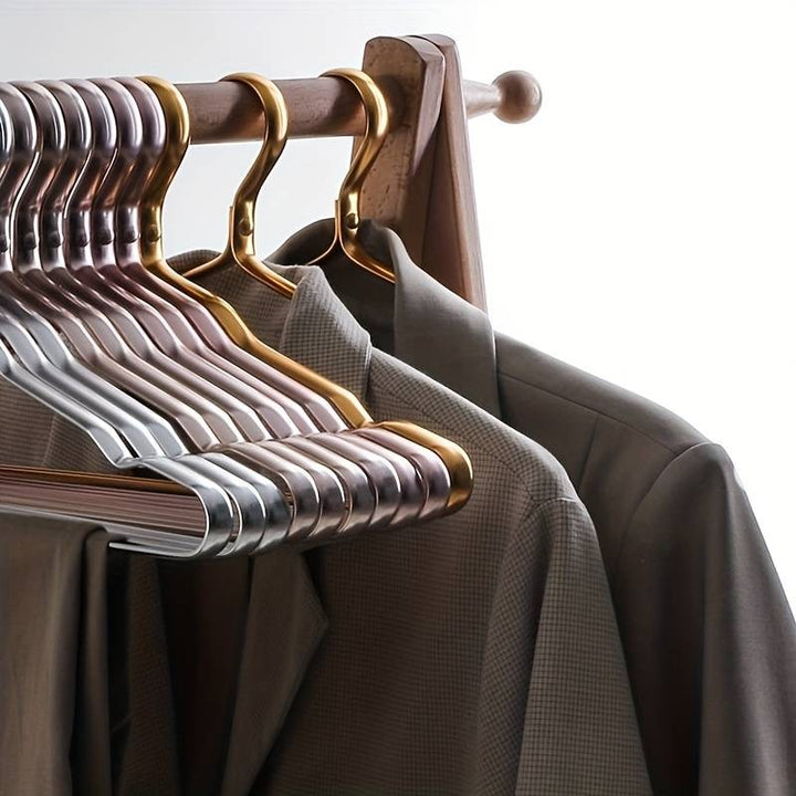 Carvallo Luxe Klädhängare – Premium Messingklädhängare för en Stilig Garderob