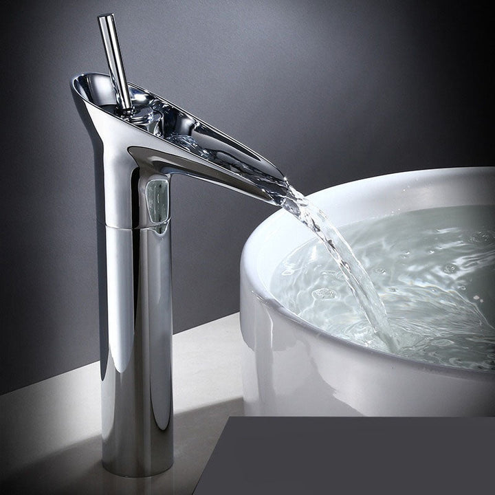 Royaleva Antik Vattenfall Badkarskran Elegans