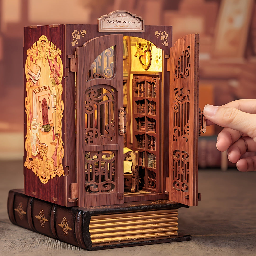DIY Miniatyr Ugglebokhandel – 3D Träkit med Belysning för Kreativ Dekoration