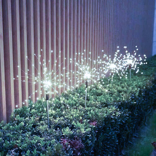Solcellsdriven trädgårdslampa