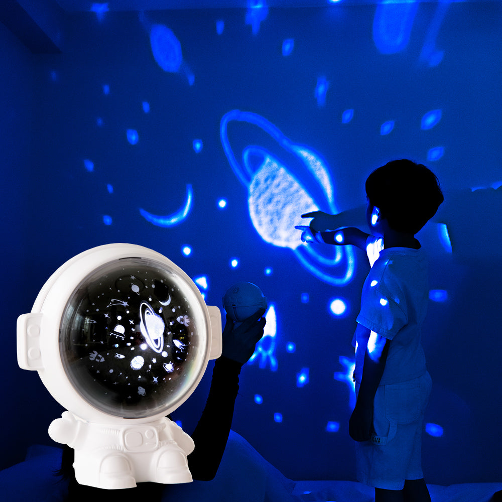 Stjärnprojektor med astronaut, stjärnhimmel och nattlampa för barn