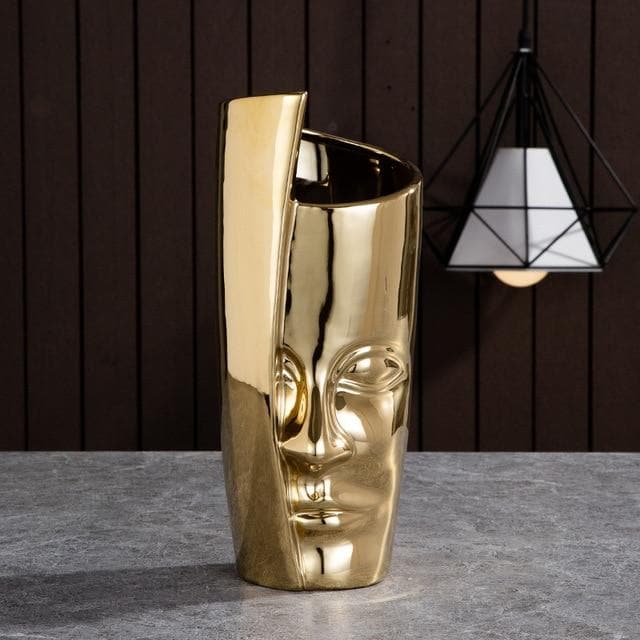 Carvallo – Keramiska designvaser och blomkrukor med skulptural elegans