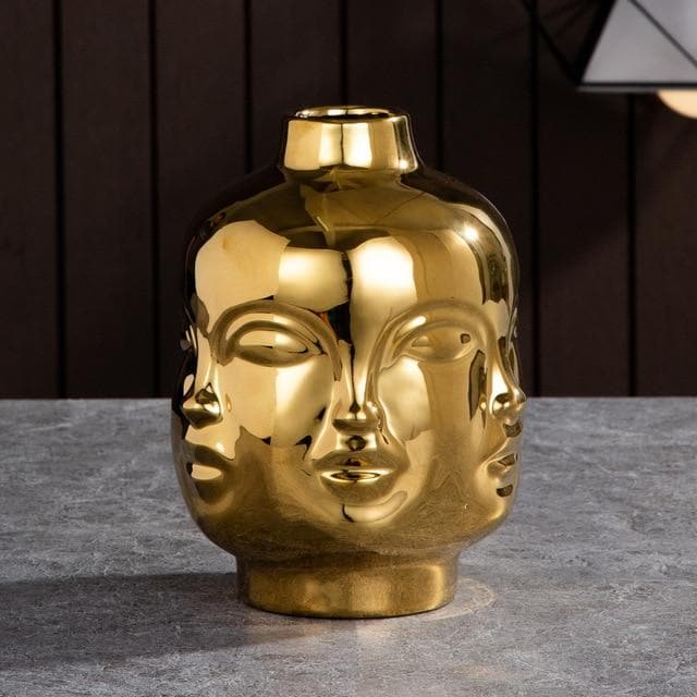 Carvallo – Keramiska designvaser och blomkrukor med skulptural elegans