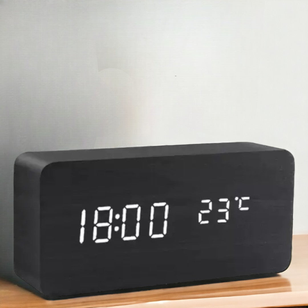 EcoLED Clock - Digitalt trälarm med röststyrning
